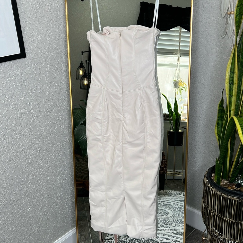 HOUSE OF CB 'Camilla' Ivory Vegan Leather Strapless Dress NWOT - Picture 13 of 15
